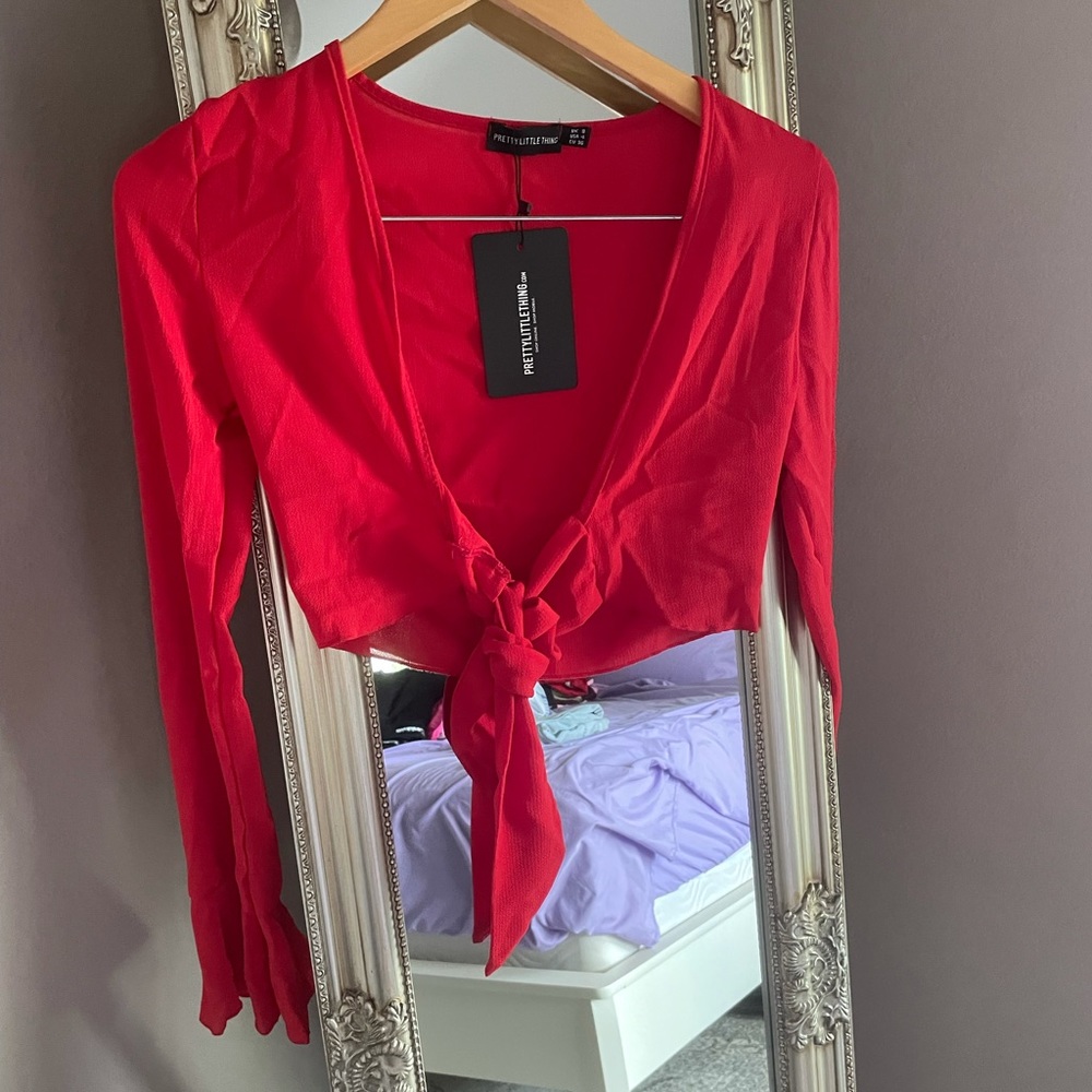 NWT PrettyLittleThing Top - Picture 2 of 3